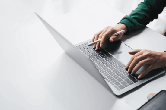 2560×1700 – website banner